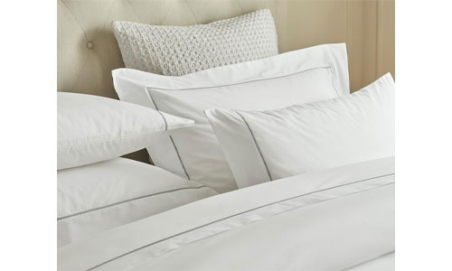 Bedding & Pillows